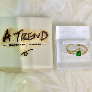 Elegant Gold S925 and Green tone Ring